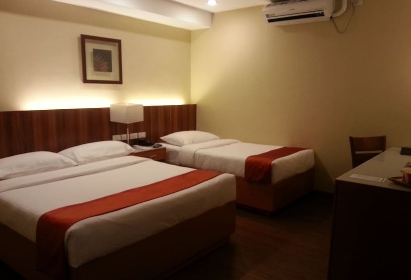 V Hotel And Apartel