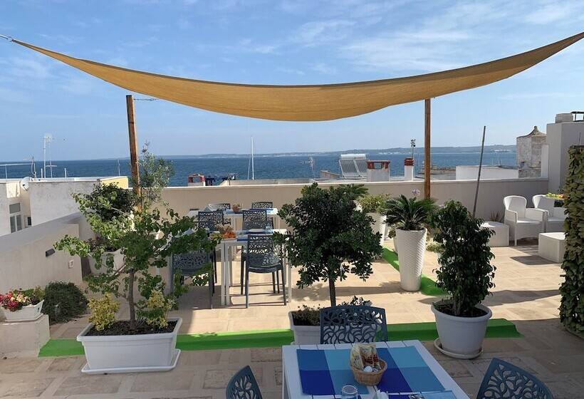 تختخواب و صبحانه Dei Del Mare Extra Luxury