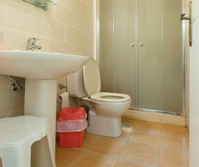 Boustany Guest House   Hostel