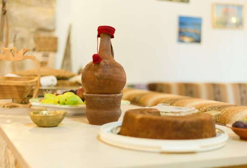 Boustany Guest House Hostel