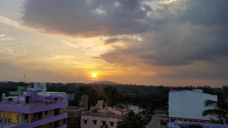 هتل Krish Rooms And Stay