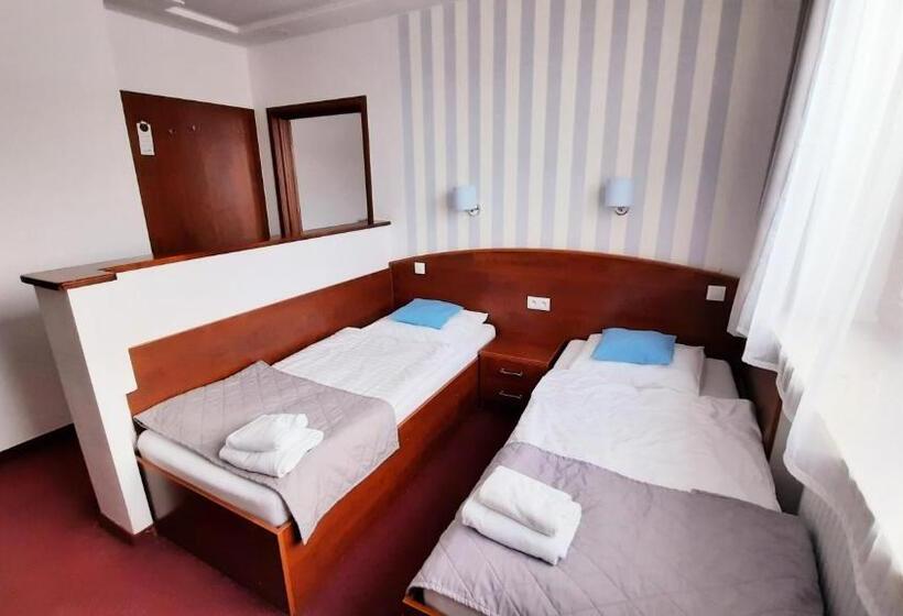 هتل Malachit Karpacz Spa