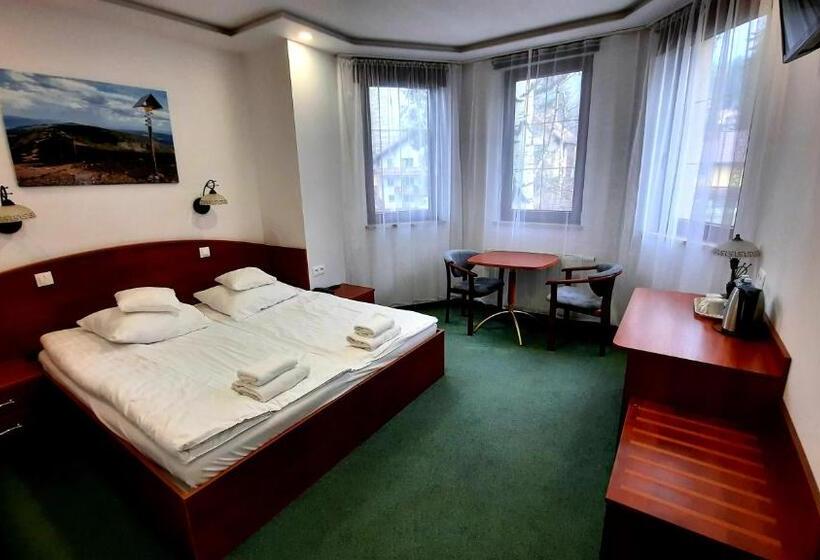 هتل Malachit Karpacz Spa