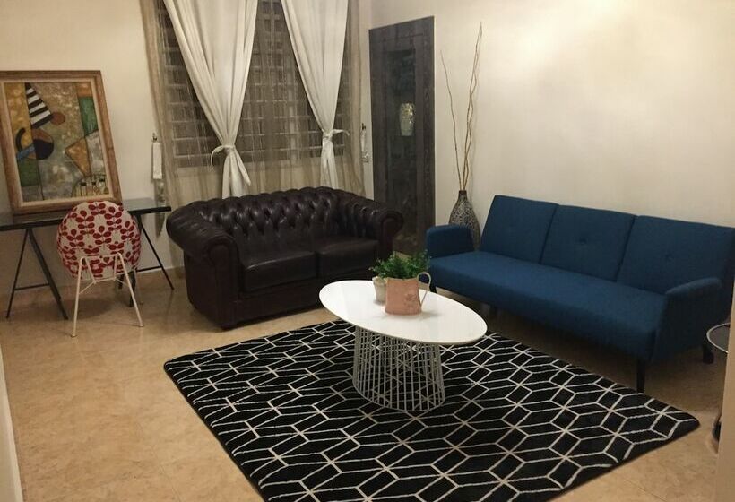 پانسیون Botanic Elegant Suite Klang