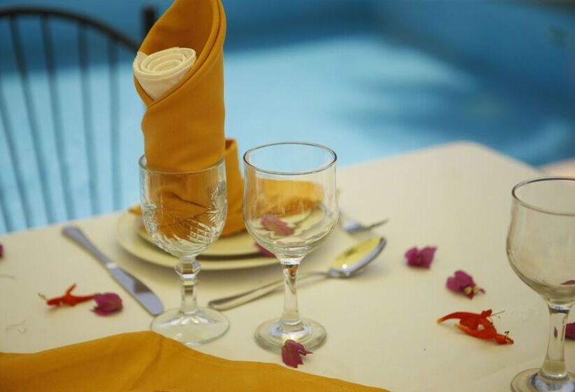 هتل Auberge Etoile Mirleft