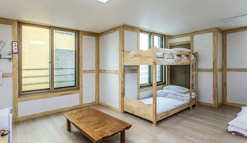Kirin Guesthouse   Hostel