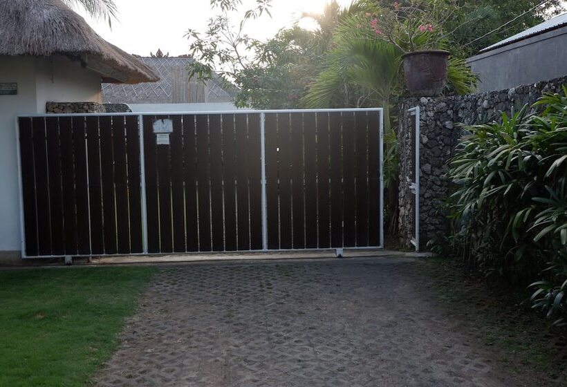 Tegal Sari Villa