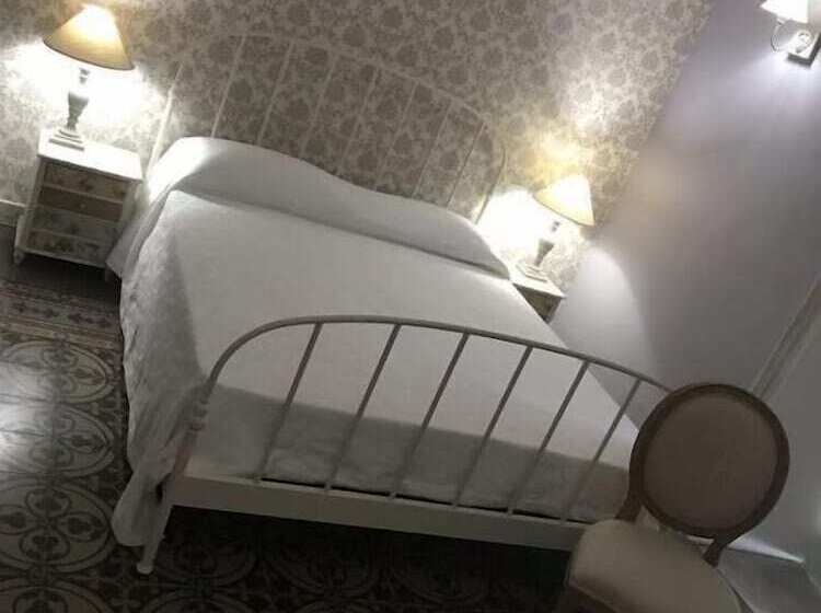 تختخواب و صبحانه La Casa Di Alma Luxury Rooms