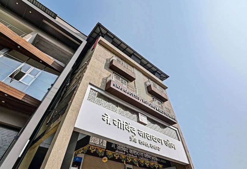 Отель Treebo Shree Sai Suites