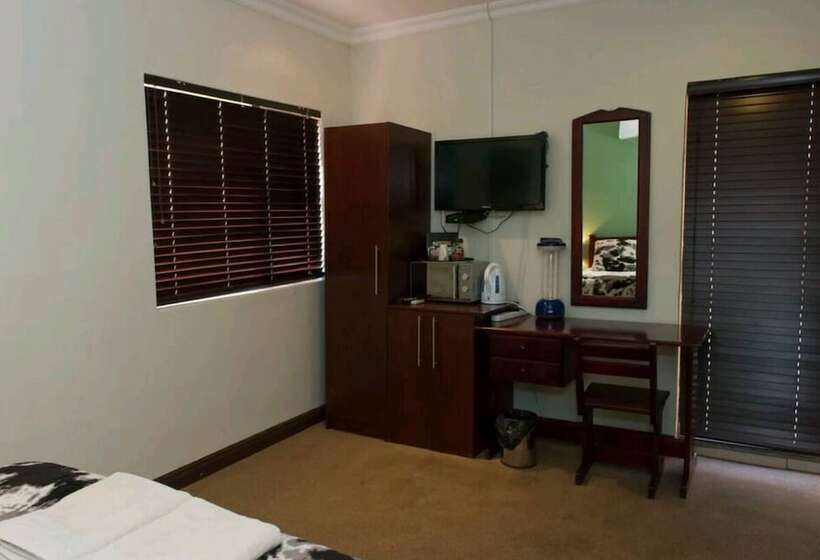 پانسیون Olive Garden Guesthouse