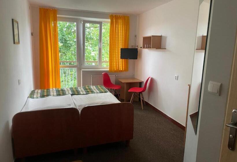 אתר נופש Owr Piramida 2