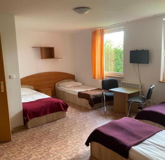 אתר נופש Owr Piramida 2