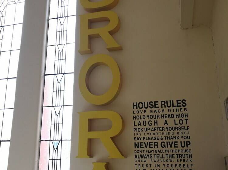 هاستل Aurora Backpackers