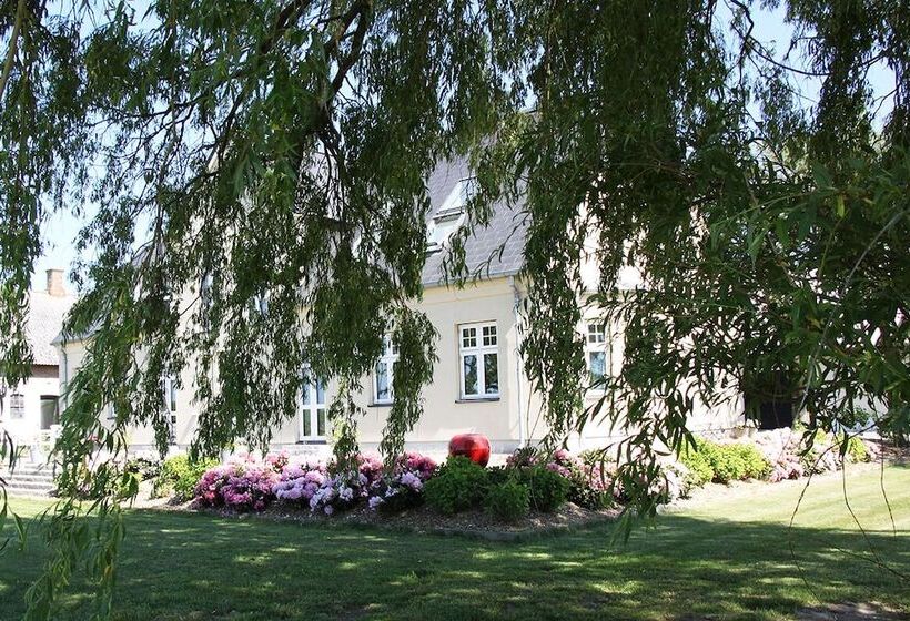 Basballegaard Bed & Breakfast