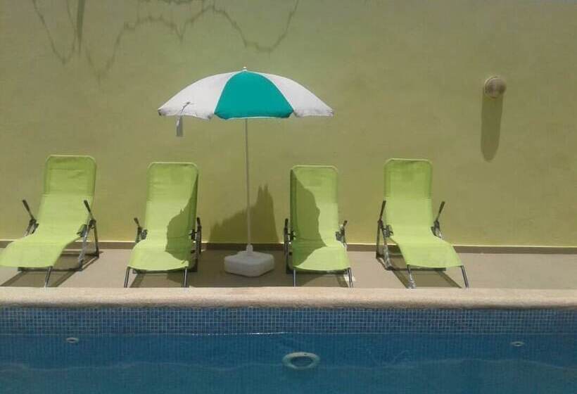 Diouf House