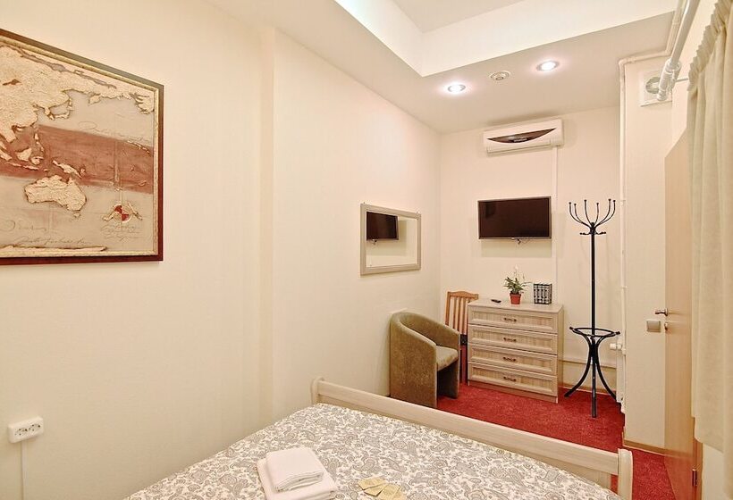 Assol Hostel