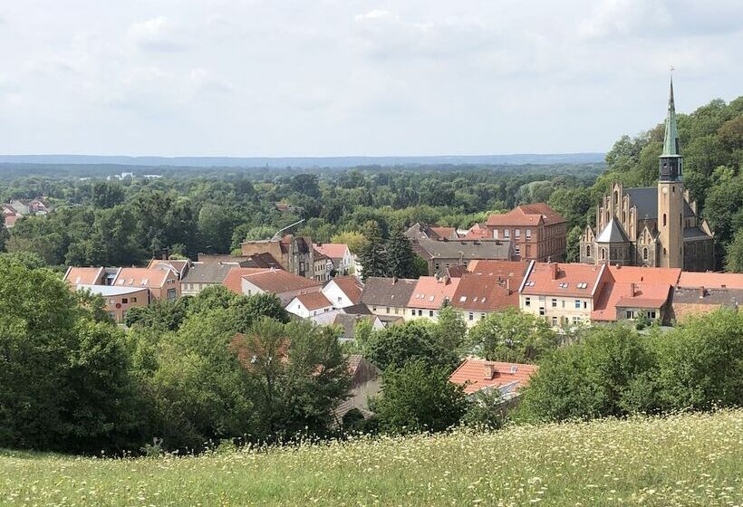 צימר Riverside Inn