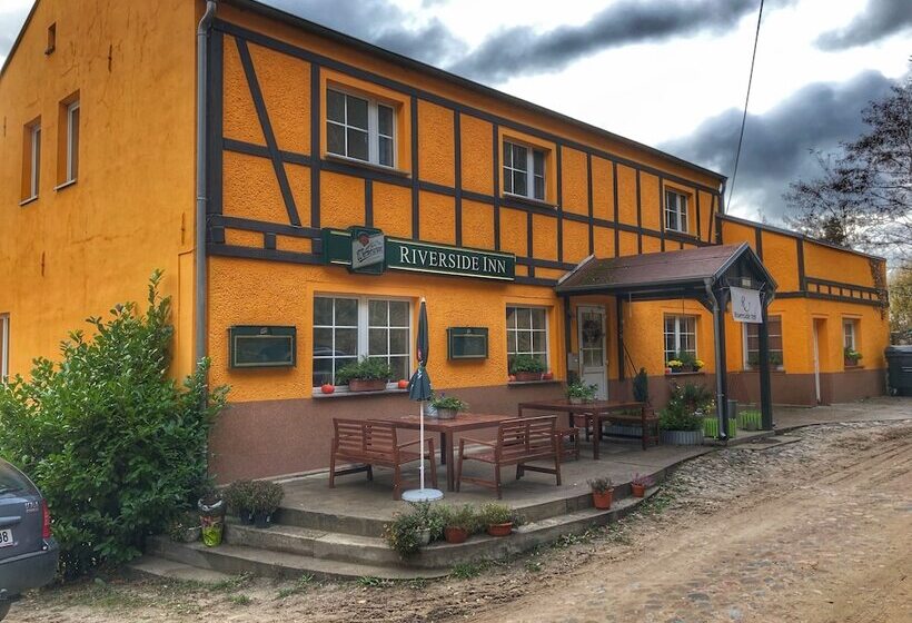 צימר Riverside Inn