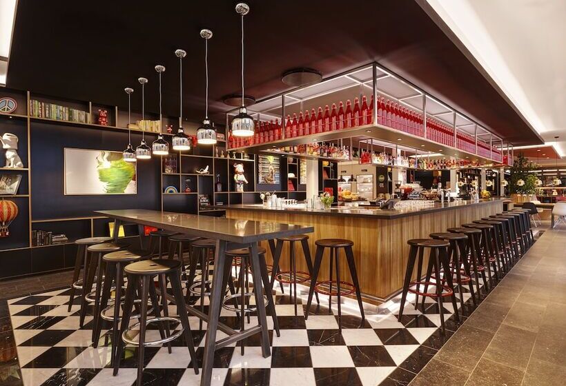 هتل Citizenm Copenhagen Radhuspladsen