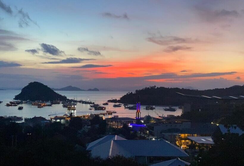 پانسیون Pesona Bali Room And Restaurant