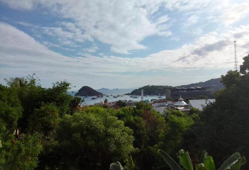 پانسیون Pesona Bali Room And Restaurant