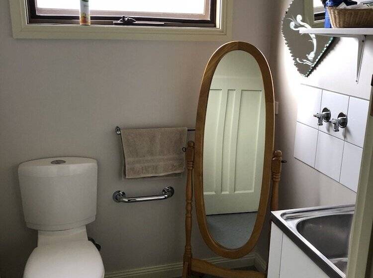 پانسیون Port Campbell Guesthouse & Flash Packers