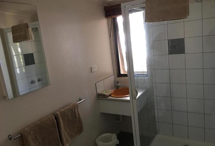 پانسیون Port Campbell Guesthouse & Flash Packers