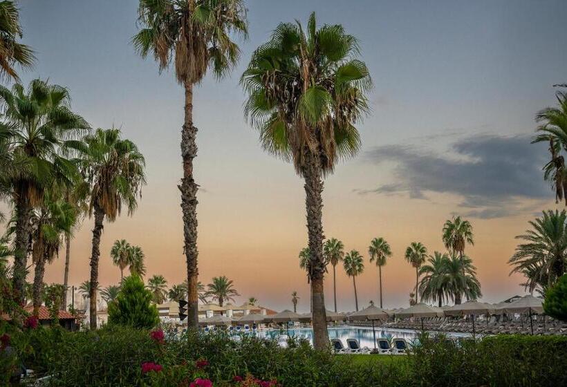 Adora Hotel & Resort