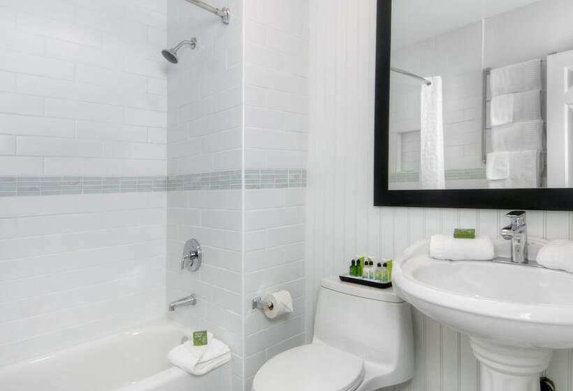 Aggie Inn, Ascend Hotel Collection