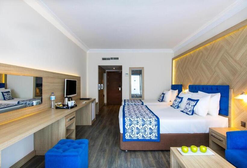 هتل Labranda Ephesus Princess - All Inclusive