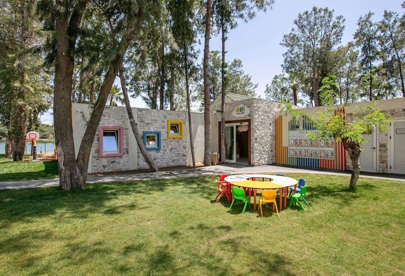 هتل Megasaray Resort Side