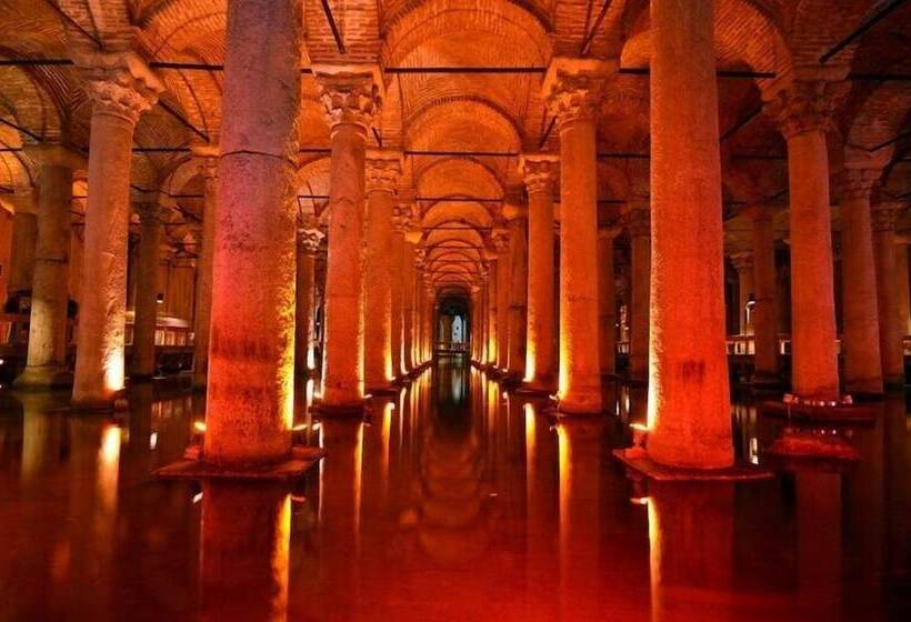 Hotel Ramada Istanbul Grand Bazaar