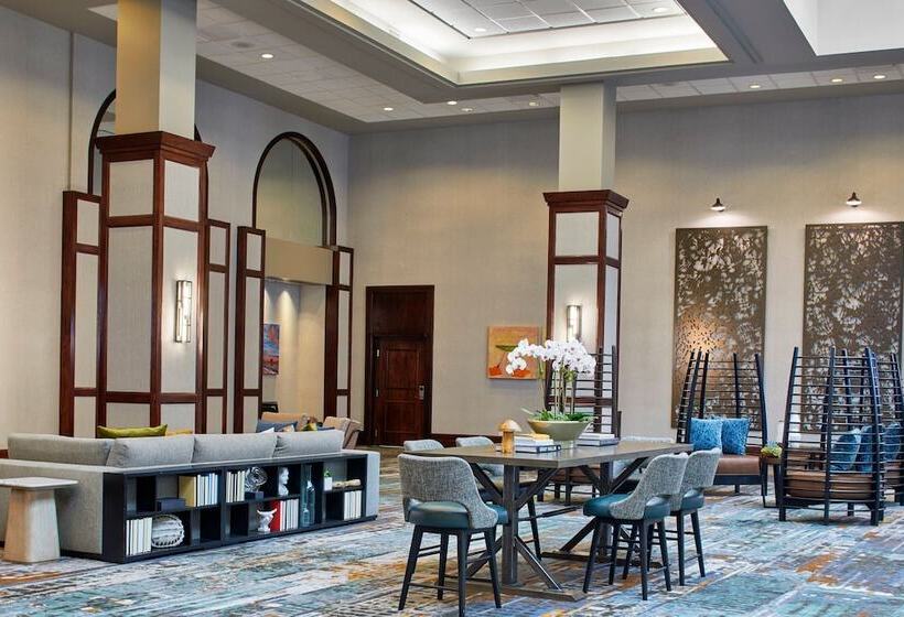 هتل Renaissance Mobile Riverview Plaza