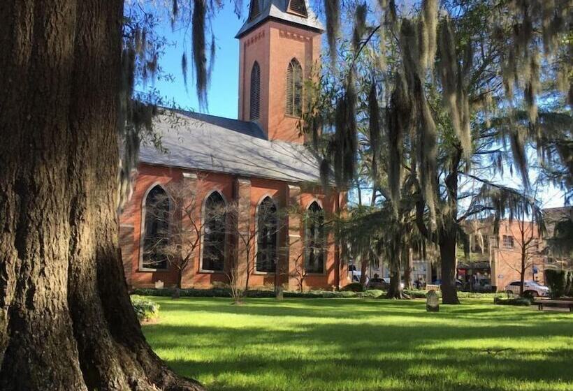 The Aerie Bed And Breakfast