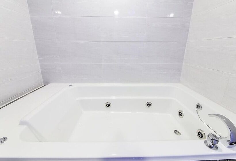 בית מלון כפרי Bentley Business