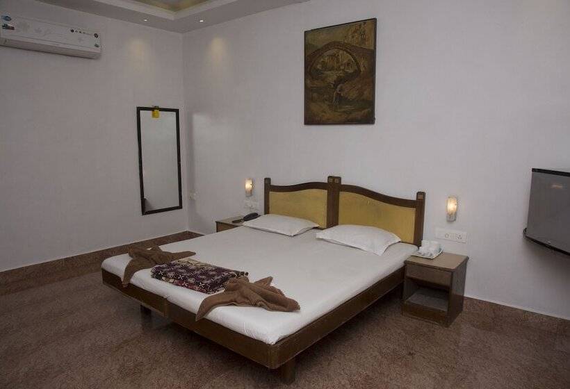 فندق Sanidhya Resort