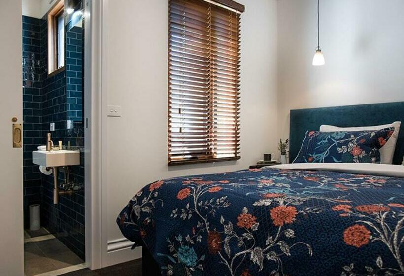 Montacute Pavilion And Gardens