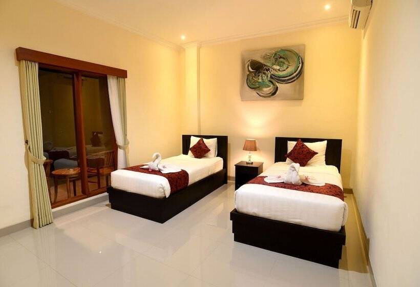 بنسيون Tom S Inn Pecatu