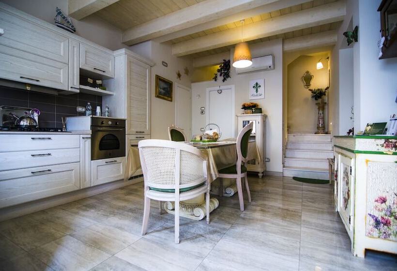 مبيت وإفطار Il Piccolo Giglio