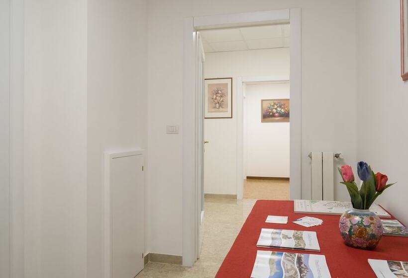 تختخواب و صبحانه Il Tacco Dello Stivale