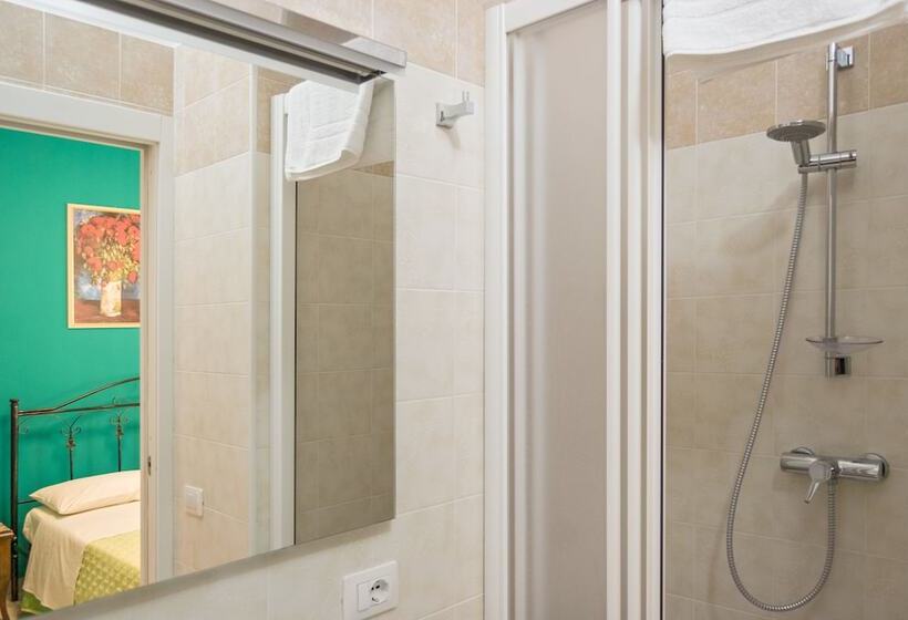 تختخواب و صبحانه Il Tacco Dello Stivale