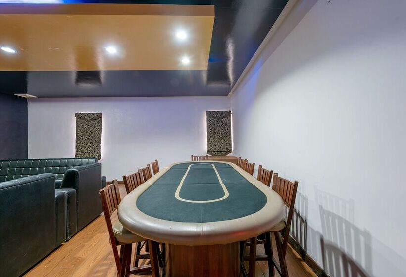 호텔 Capital O 176 Bliss