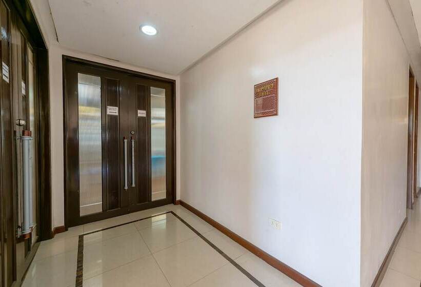 호텔 Capital O 176 Bliss