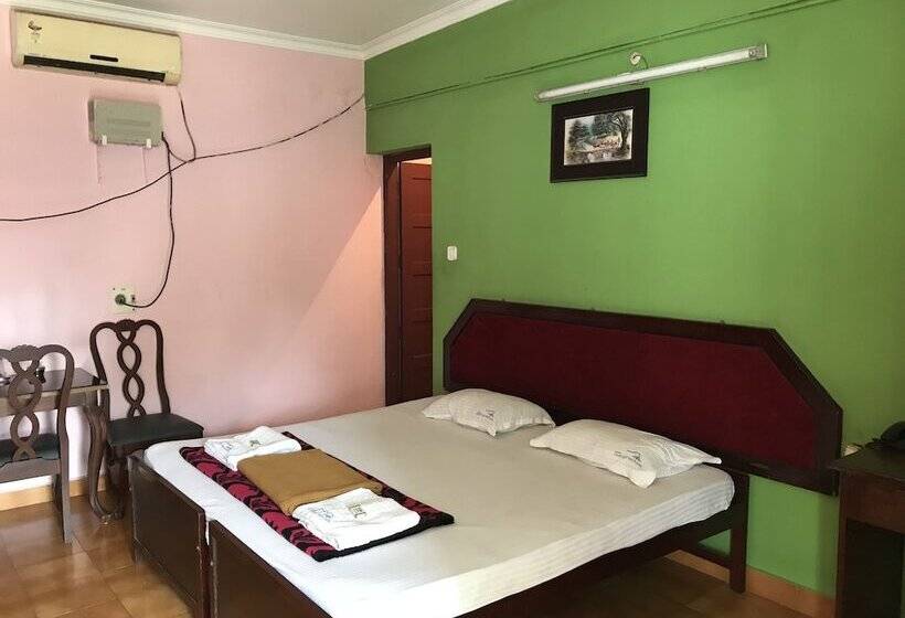 酒店 Indraprastham Tourist Home