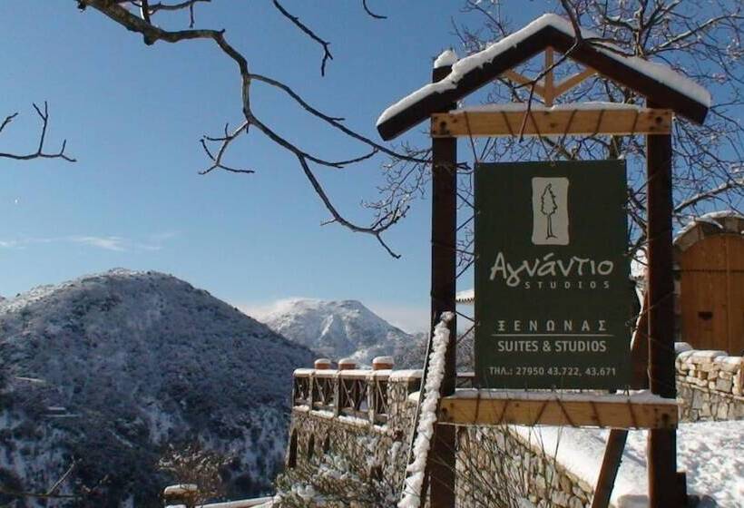 פנסיון Agnantio Studios & Suites