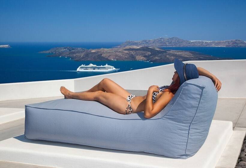 پانسیون Amity Suites  Adults Only