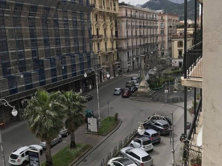 B&b Salerno Center