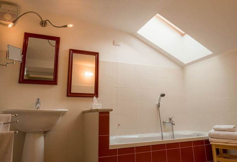 호텔 Albergo Real Castello