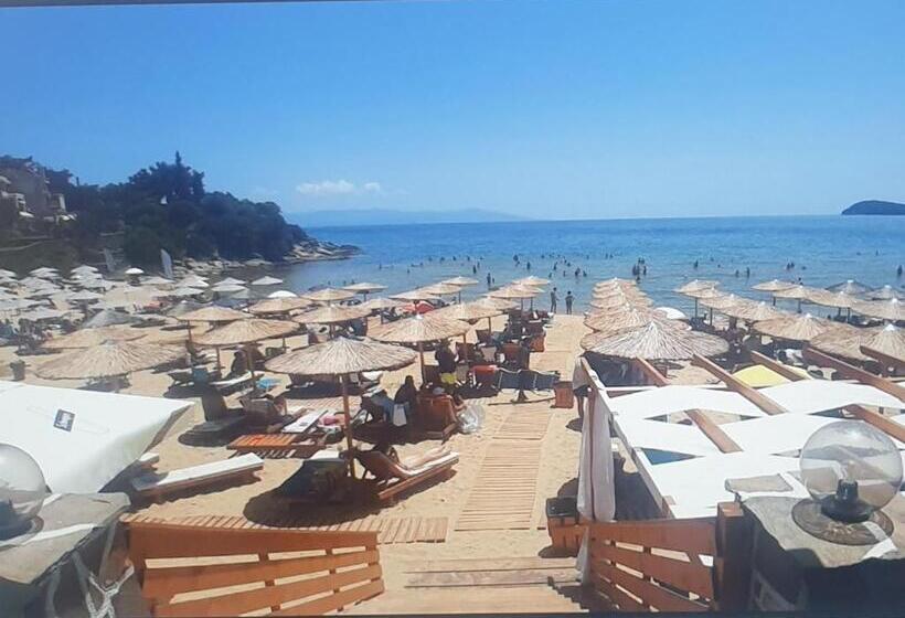 هتل Villa Nickolas