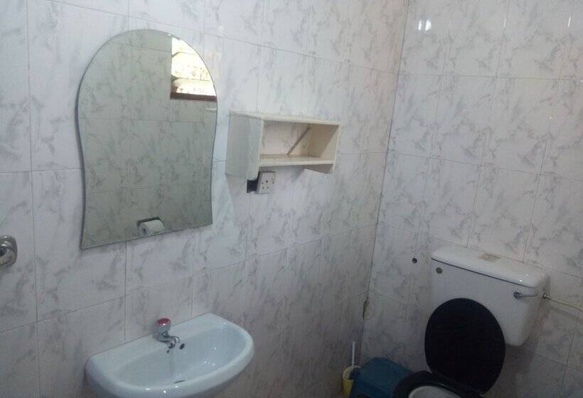 بنسيون Zito Guest Inn